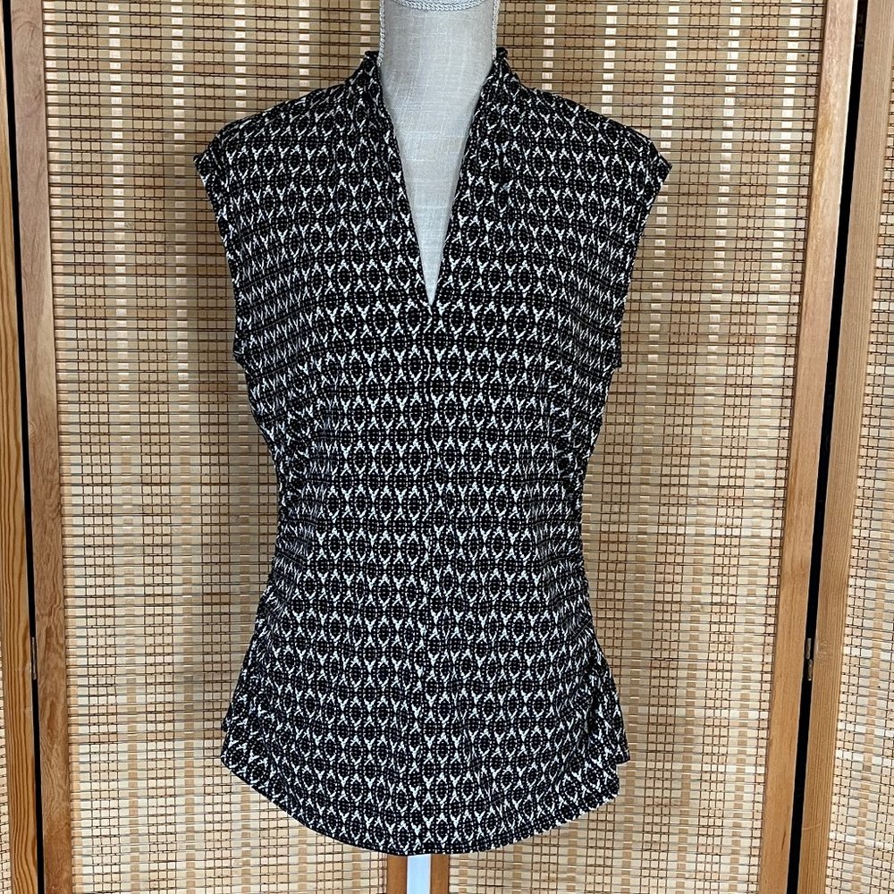 Vince Camuto Sleeveless Blouse - Black & White, Size XL
